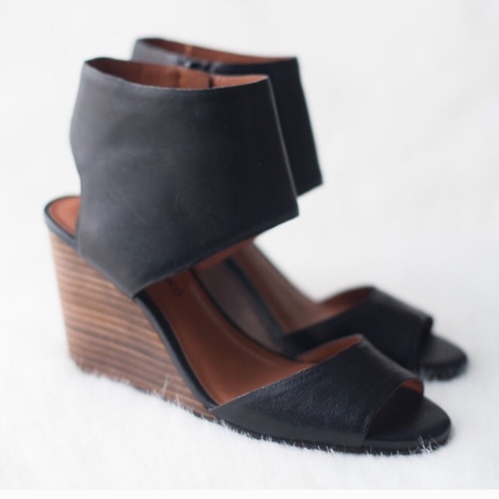 Lucky Brand wedges